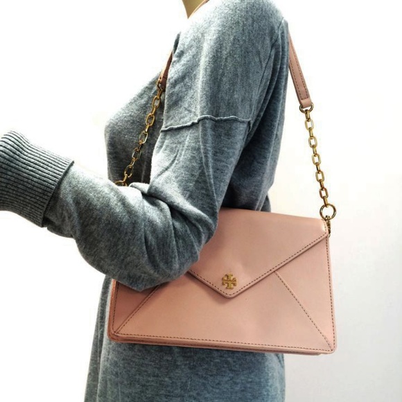 Tory Burch Robinson Clutch Bag - Picture 4 of 8